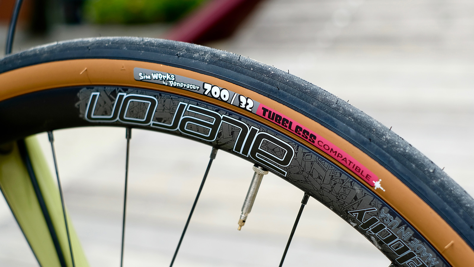 Volummy Tire Tubeless Compatible